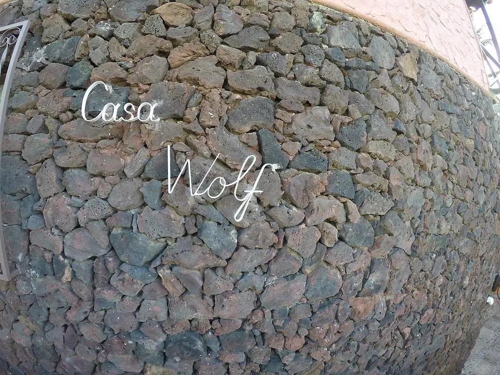 Wolf House Villa Puerto de la Cruz  0*, Puerto de la Cruz (Tenerife)